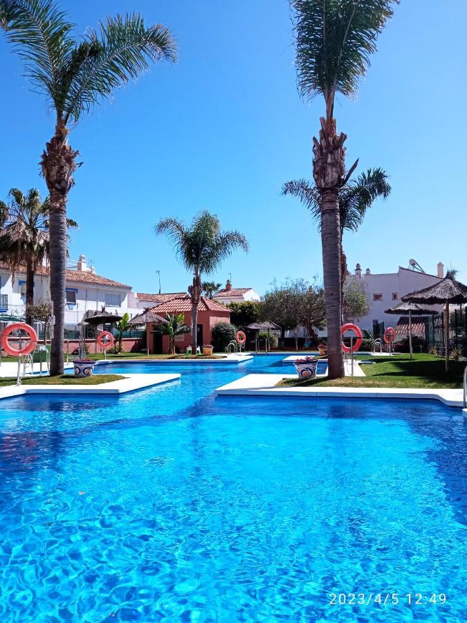 Apartamentos Los Hidalgo Golf Манилва Экстерьер фото